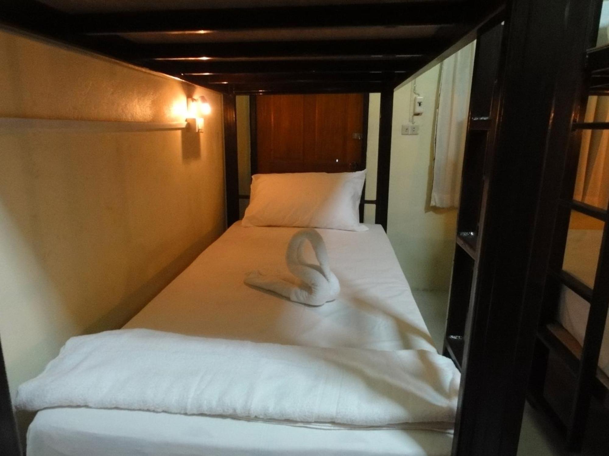Seventeen Hostel Ko Pha Ngan Exterior photo